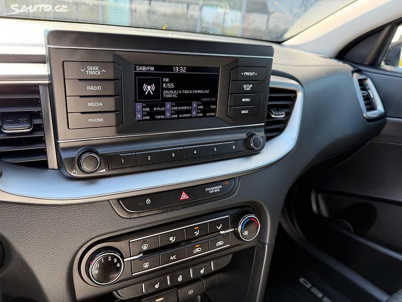 Kia Ceed (2022) 1.6 crdi 100 kW / facelift - fotka 18 z 18