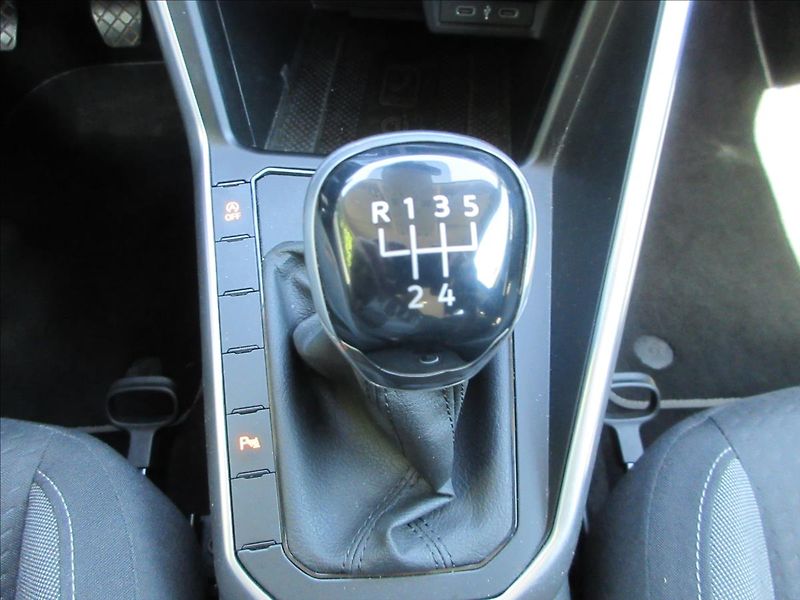 Volkswagen Taigo 1,0 TSi, LED, Navi, Vyhř. sed. - fotka 22 z 28