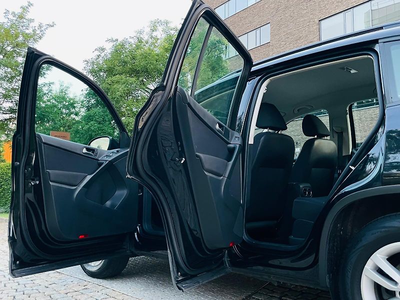 Volkswagen Tiguan 1.4TSI MANUÁL SERVISKA SENZORY - fotka 21 z 45