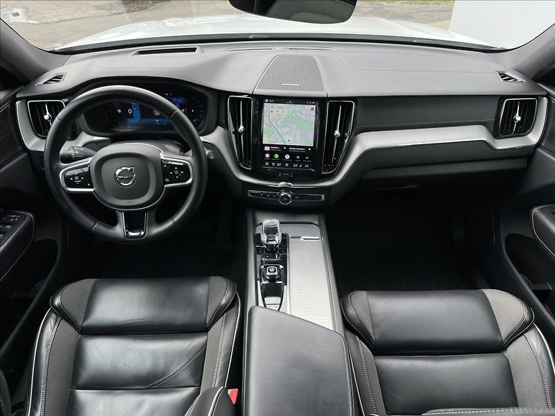 Volvo XC60 2,0 B4 A8 Ultimate Dark LED - fotka 6 z 22