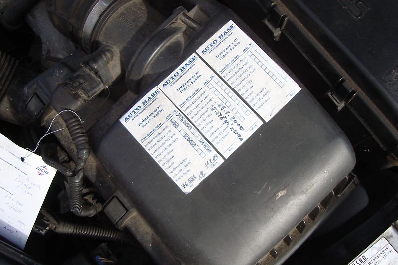 Volvo V70 (2005) 2.4 D5, AUT.,ČR - fotka 21 z 54