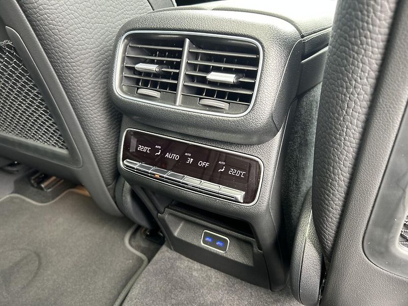Mercedes-Benz GLS 450d 4MATIC AMG AIRMATIC ZÁRUK - fotka 31 z 40