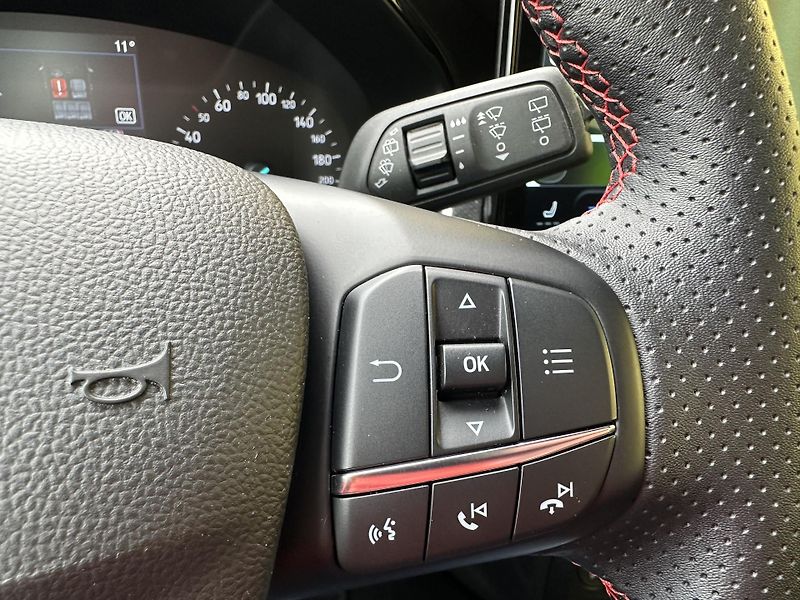 Ford Focus (2024) KOMBI ST LINE 1.5/85kW * LED - fotka 14 z 43
