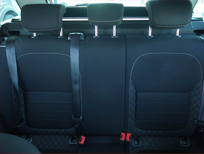 Škoda Fabia (2016) Style 1.2 TSI, Serv.kniha - fotka 10 z 15