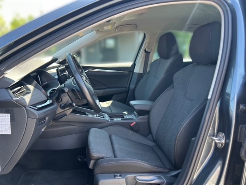 Škoda Octavia 2,0 TDI 110 Style AT - fotka 7 z 11