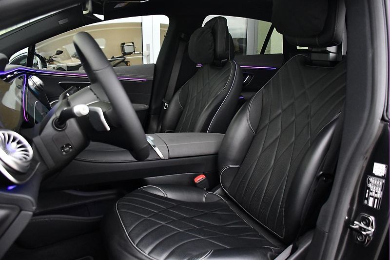 Mercedes-Benz EQS 580 4M AMG HYPERSCREEN 99%SoH - fotka 16 z 46
