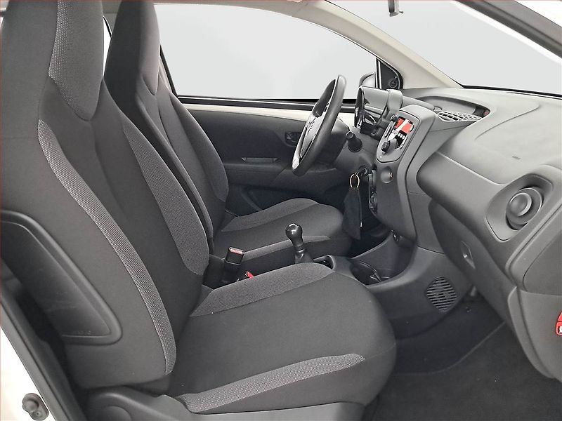 Toyota Aygo (2021) 1.0 VVT-i, LPG - fotka 9 z 14