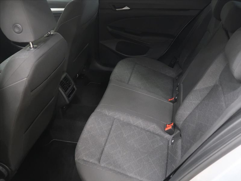 Volkswagen Golf 1,5 TSI EVO Life 1.majitel CZ - fotka 15 z 34