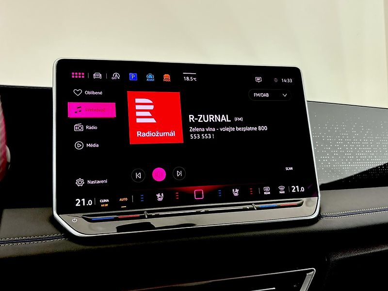 Volkswagen Tiguan R-Line 4MOT DSG - fotka 12 z 31