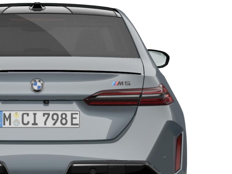 BMW M5 (2026) Sedan - fotka 5 z 10