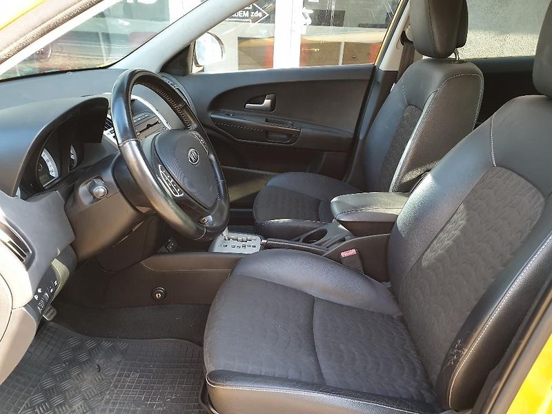 Kia Ceed (2008) HB 1.6CRDi AT Exclusive - fotka 8 z 16