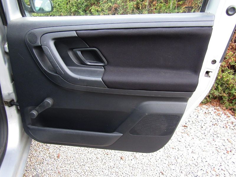 Škoda Roomster (2011) 1.6 TDI 66kW - fotka 23 z 36