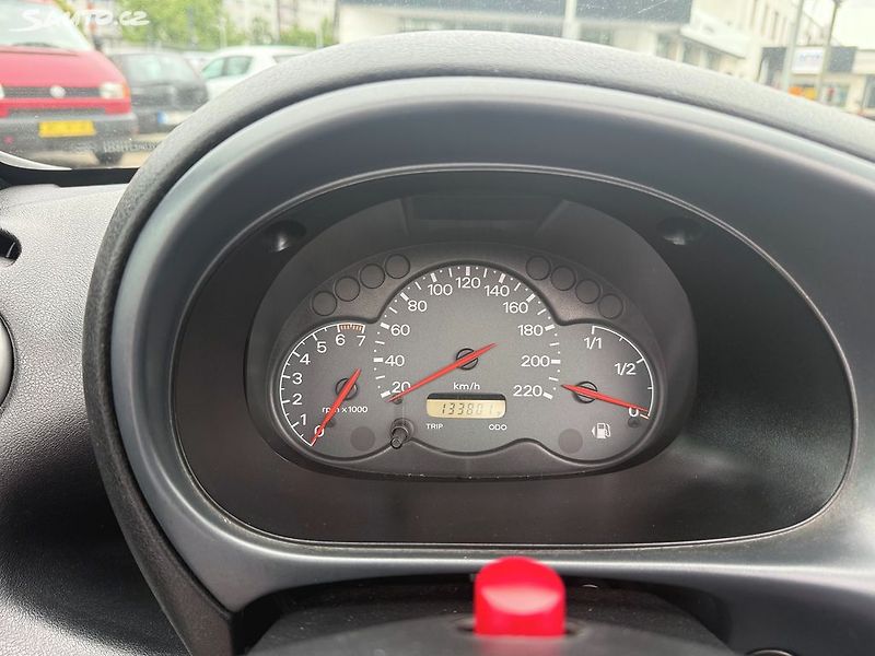 Ford Streetka 1.6i - fotka 14 z 19