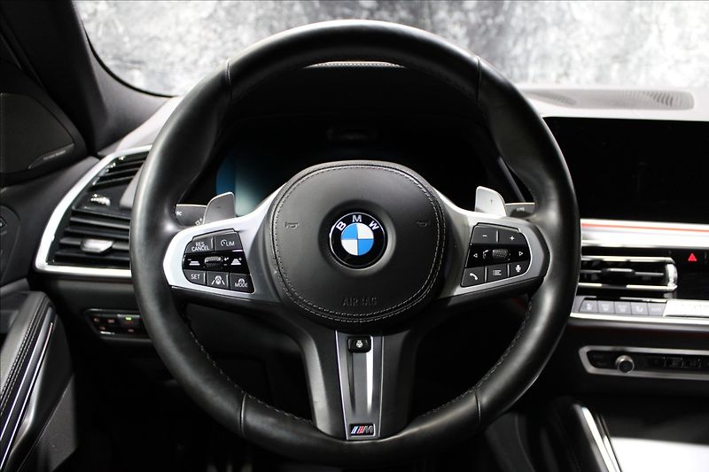 BMW X6 3,0 XDrive M paket, 1.majitel - fotka 23 z 38