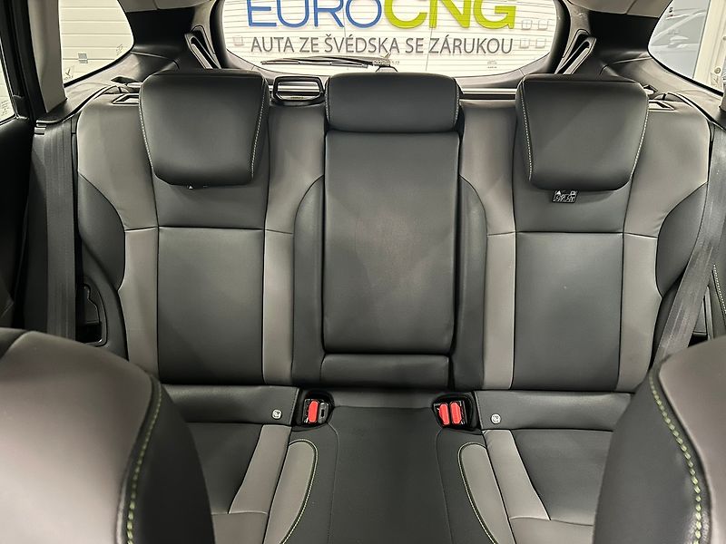 Subaru Outback (2021) 2.5 FIELD 2021 | Záruka - fotka 49 z 62