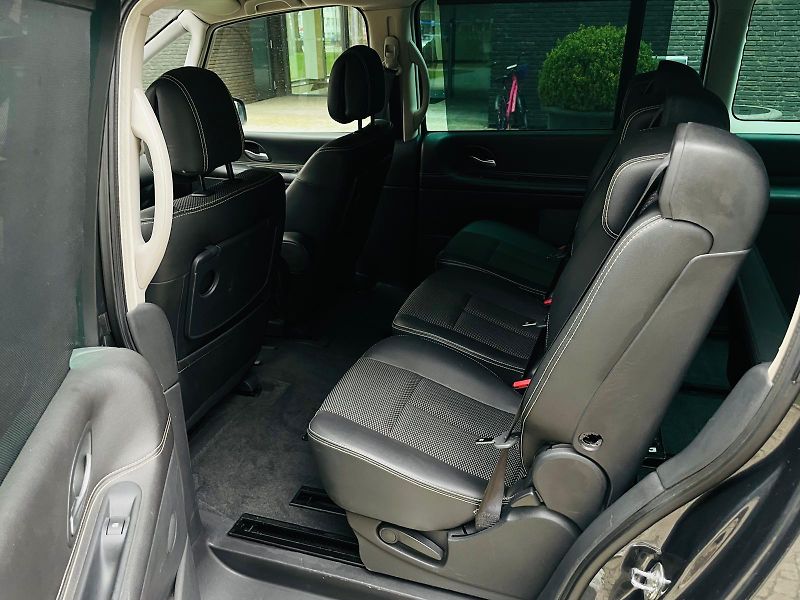Renault Grand Espace 2.0dCi MANUÁL VÝHŘEV SENZORY - fotka 34 z 43