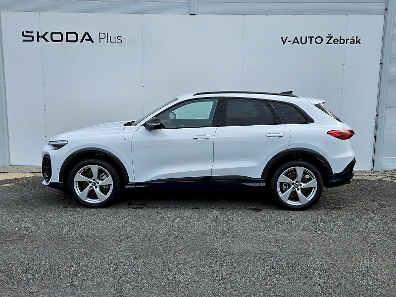 Audi Q5 (2025) TDI quattro 150kW - fotka 3 z 27