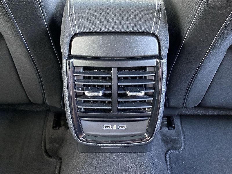 Škoda Kamiq (2025) 1.0 TSI DSG Monte Carlo - fotka 29 z 37