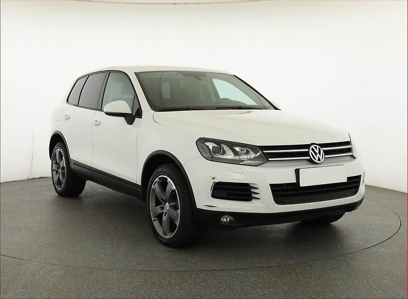 Volkswagen Touareg (2012) 3.0 TDI, 4X4, Automat - fotografie inzerátu