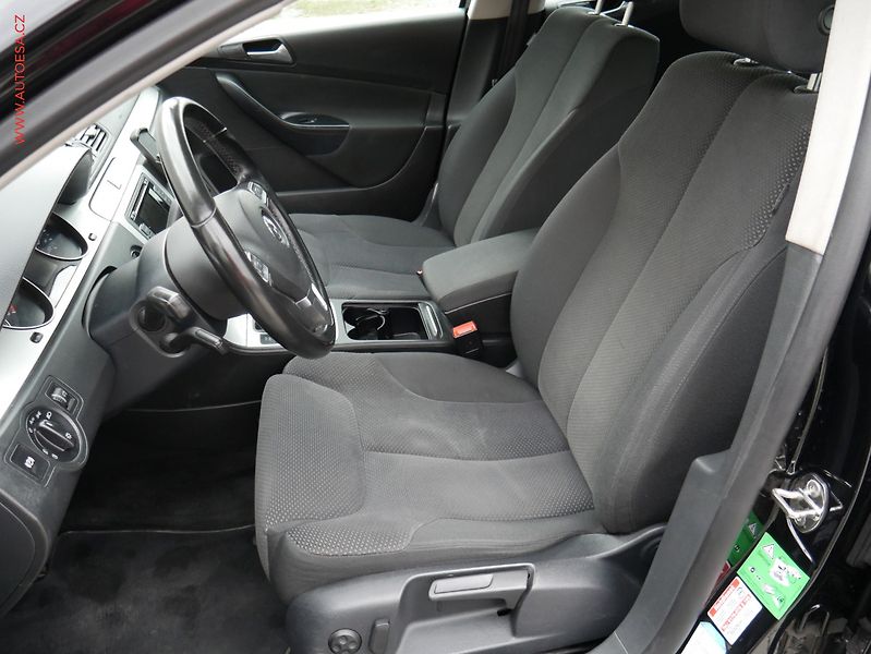 Volkswagen Passat (2010) 2.0TDi, Bixen, navi, STK3/28 - fotka 9 z 16