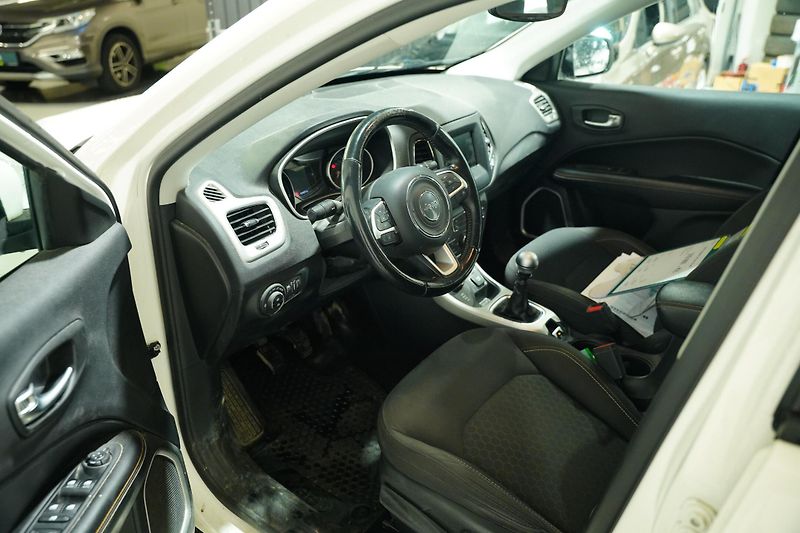Jeep Compass - fotka 6 z 6