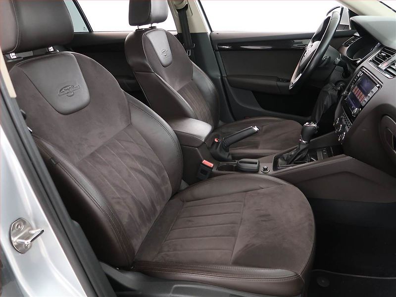 Škoda Octavia (2016) Laurin&Klement 2.0 TDI - fotka 9 z 20