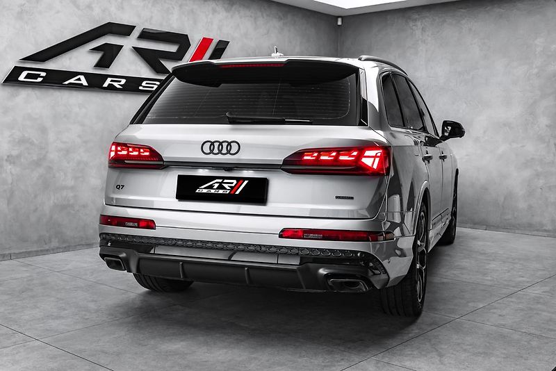 Audi Q7 e Quattro Sline 360kW Masáže - fotka 6 z 28