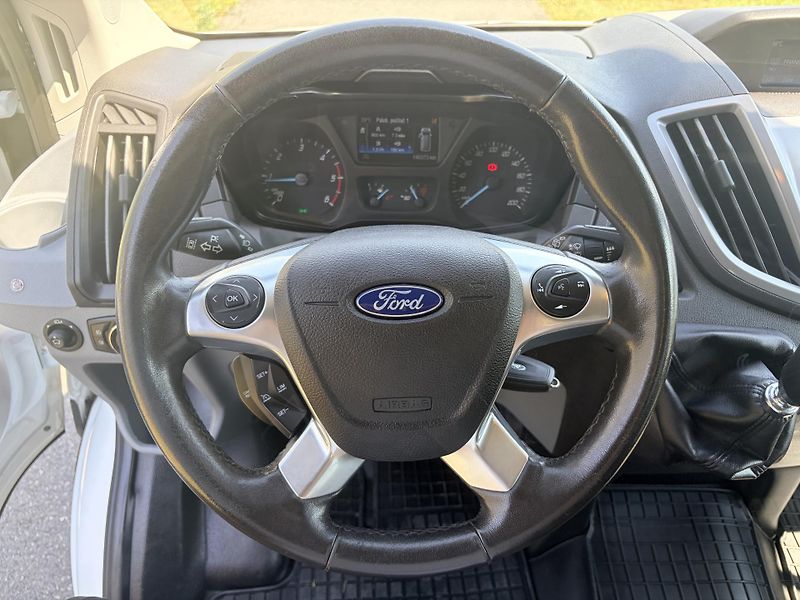 Ford Transit 2.0TDCI 96KW L2H2 9 MÍST - fotka 16 z 44