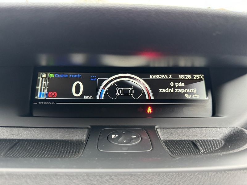 Renault Scénic (2013) 1.5dCi Digi Klima Polokůže - fotka 13 z 48