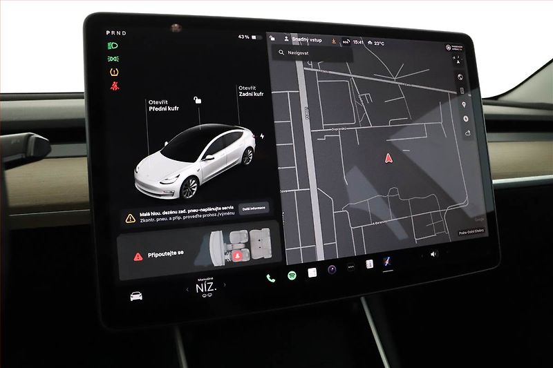 Tesla Model 3 (2019) Long Range 4WD 78kWh, SoH 82% - fotka 13 z 20