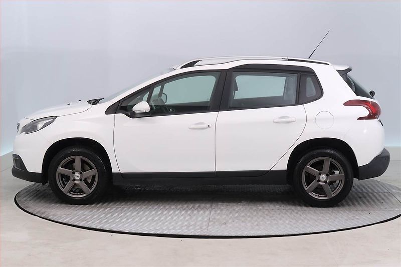 Peugeot 2008 (2017) 1.2 PureTech, Serv.kniha - fotka 3 z 17