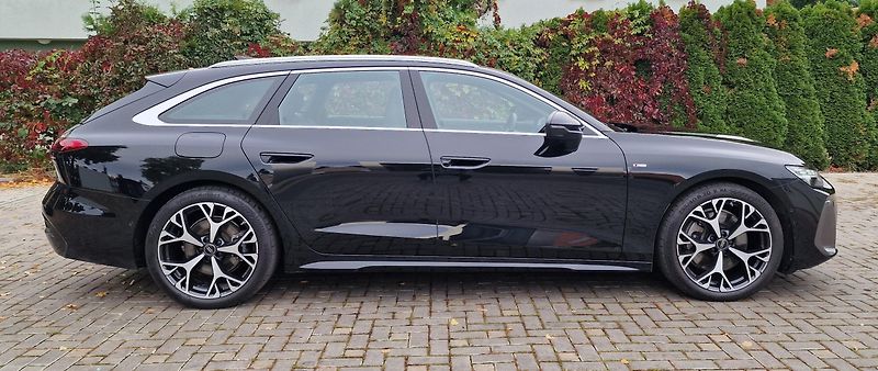Audi A6 Avant (2025) quattro S-line Vzduch Pano Taž - fotka 45 z 52