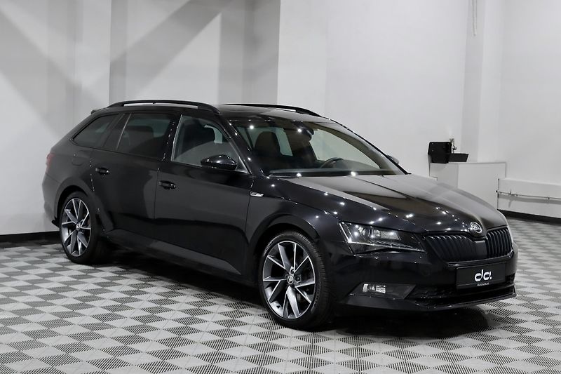Škoda Superb 2.0 TSI 162 kW DSG Sportline - fotka 2 z 50
