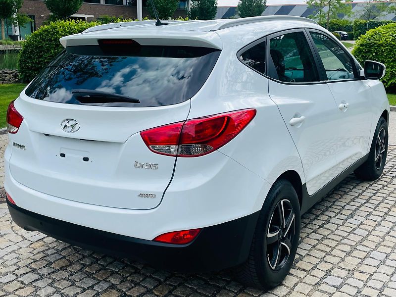 Hyundai ix35 2.0i 4x4 1MAJIITEL KAMER TAŽNÉ - fotka 12 z 46