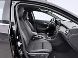 Mercedes-Benz GLA 1,6 180 90kW Xenon Navi - náhled 12