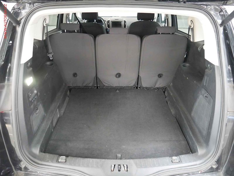 Ford S-MAX (2016) 2.0 TDCi, 2.maj,ČR, AT, park - fotka 7 z 17