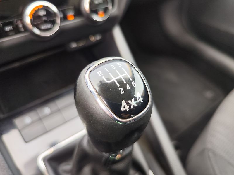 Škoda Octavia 2.0 TDI/110kW Style 4x4 - fotka 23 z 31
