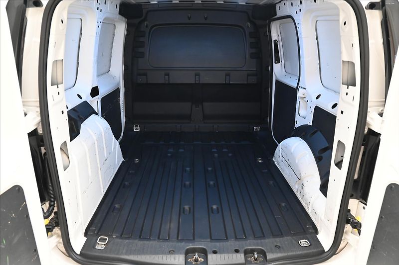 Volkswagen Caddy 2,0 TDI 90kW DSG Záruka až 5 l - fotka 10 z 28