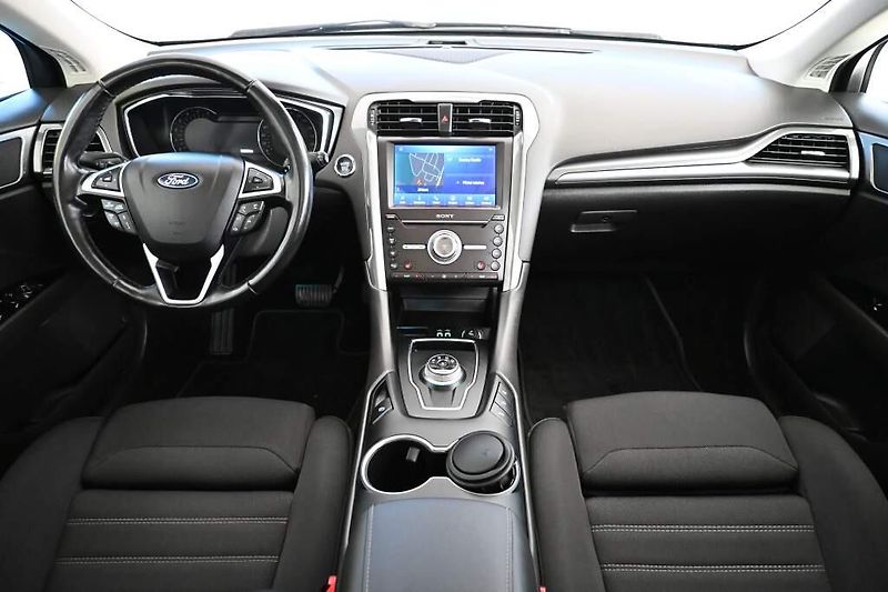 Ford Mondeo (2022) 2.0 LED SONY ACC Tažné 8AT ECO - fotka 12 z 38