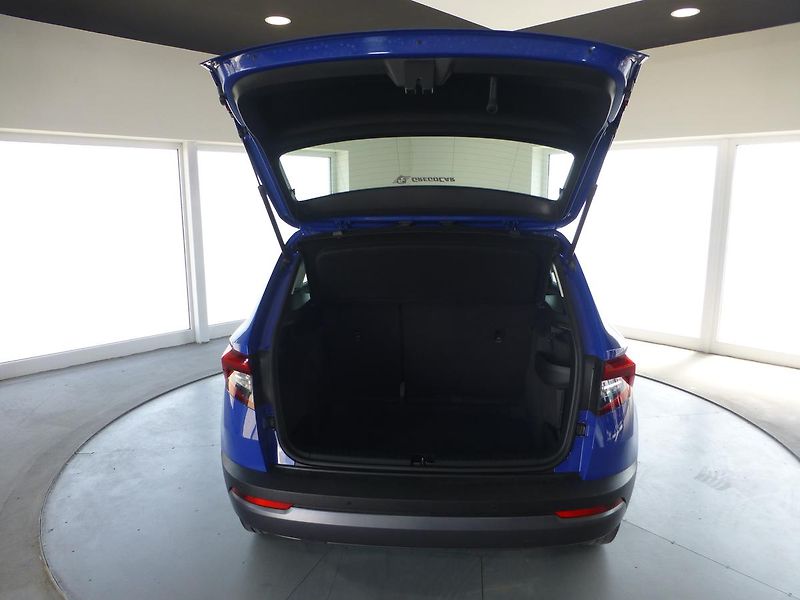 Škoda Karoq (2018) 1,6TDI*PARK.S**ALU***VYHŘ.SED. - fotka 22 z 23