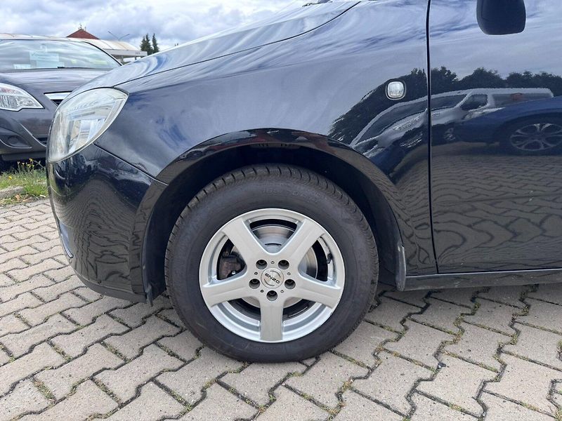 Škoda Fabia (2010) 1,4i 16V 63 KW 2.MAJ KILOMETRY - fotka 15 z 50