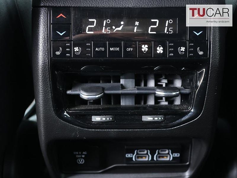 Jeep Grand Cherokee (2022) Summit Reserve 5.7 V8 HEMI  - fotka 35 z 41