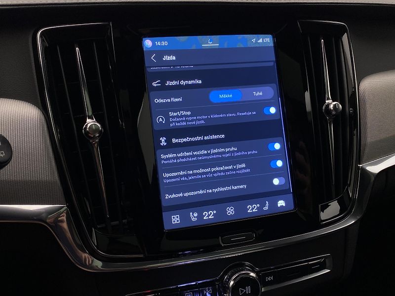 Volvo V90 B4 BRIGHT PLUS AUT - fotka 52 z 63