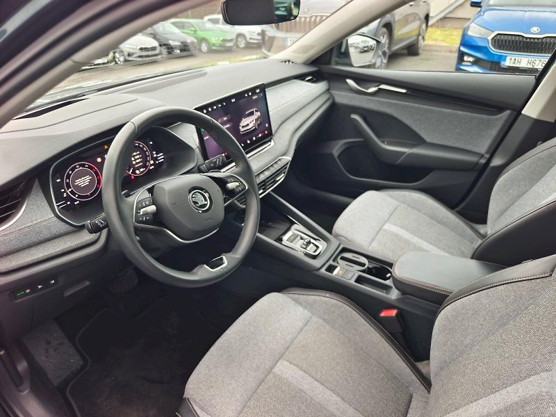 Škoda Octavia (2024) OCT.COMBI TOP SELECTION 2,0 TD - fotka 13 z 42