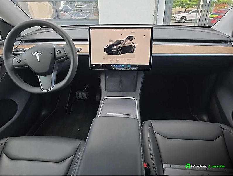 Tesla Model Y (2023) Berlín, 20