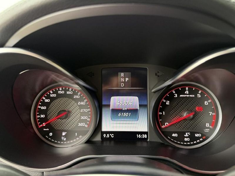 Mercedes-Benz GLC AMG GLC 63S 4MATIC+ V8 BITURBO - fotka 26 z 46