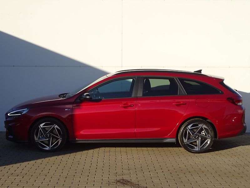 Hyundai i30 1.5 T-GDI 103kW DCT N-Line - fotka 8 z 20