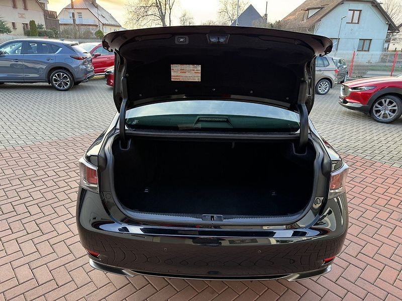 Lexus GS 450h (2018) 3.5i Hybrid LED Navi Kamera - fotka 26 z 49
