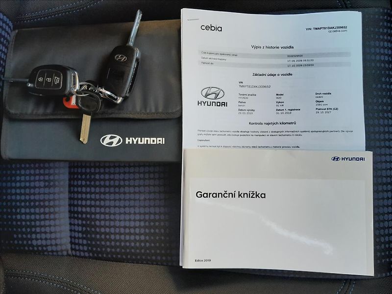 Hyundai ix20 1,6i 91kW 38 000km - fotka 48 z 54