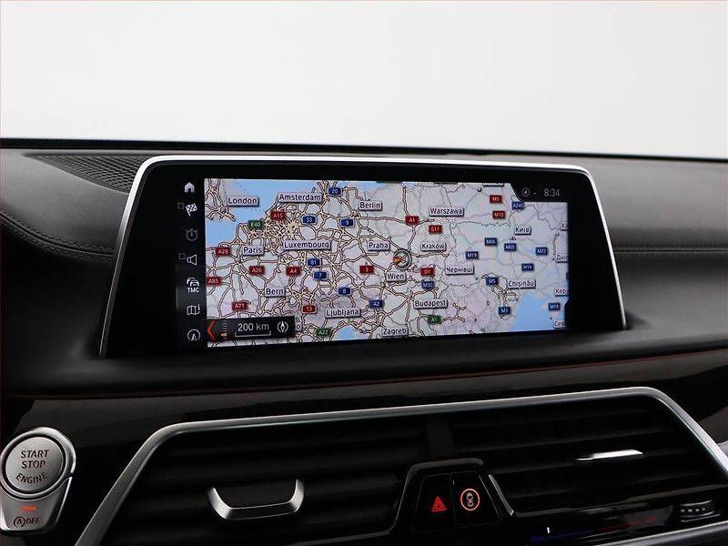 BMW Řada 7 (2017) M Paket 740d xDrive - fotka 10 z 21